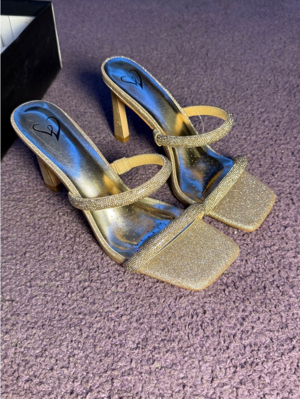 Gold Windsor Glitter Mule/ Heels SIZE 7 style no: Steam-10